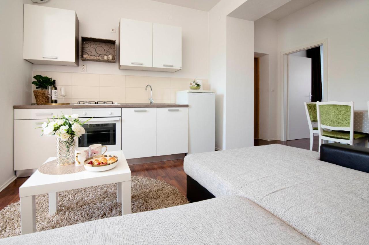 Apartment Alkar Sinj Exterior foto